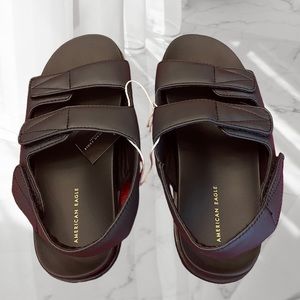 NWT - AE Women’s Velcro Slingback Cushy Sandal (Solid Black / Women’s Multiple)